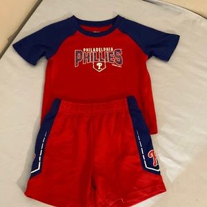 Brand new never worn kids 2 piece Phillies set